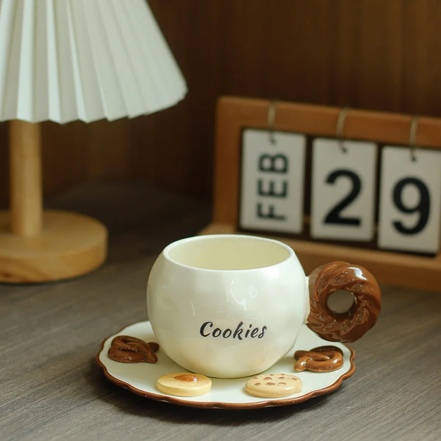 Cookie-Pattern Cup & Saucer