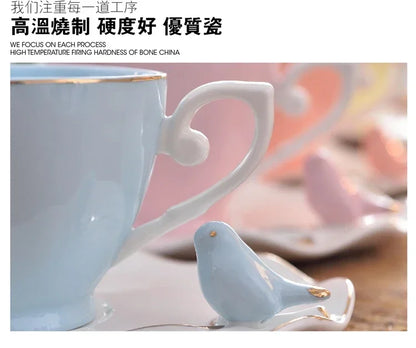 Exquisite Butterfly Bird Top Bone China 220ml Coffee Cup Saucer Free Spoon Ceramic European Porcelain Tea Mug Mugs Coffee Cups