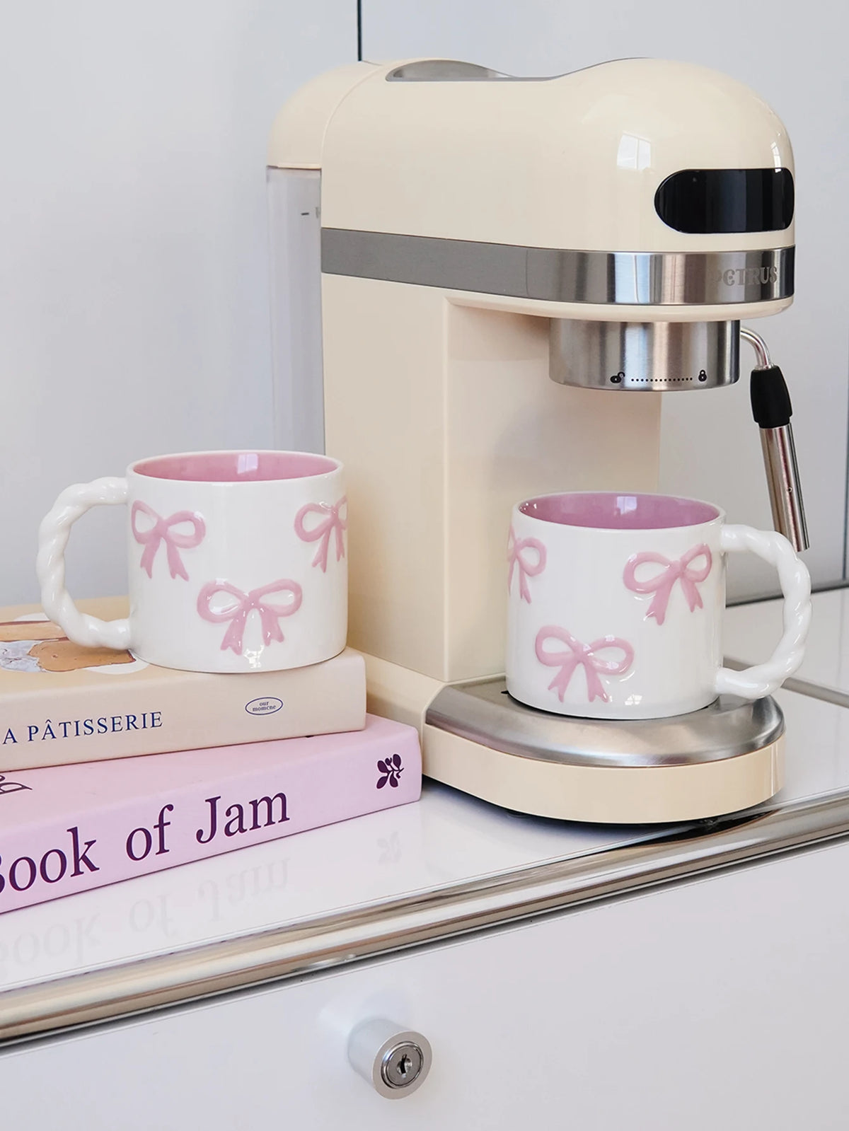 Twisted-Handle Bow Ceramic Mug