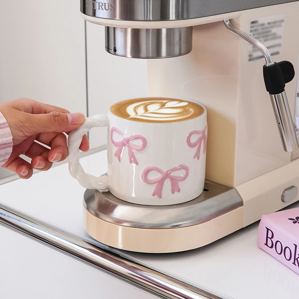 Twisted-Handle Bow Ceramic Mug