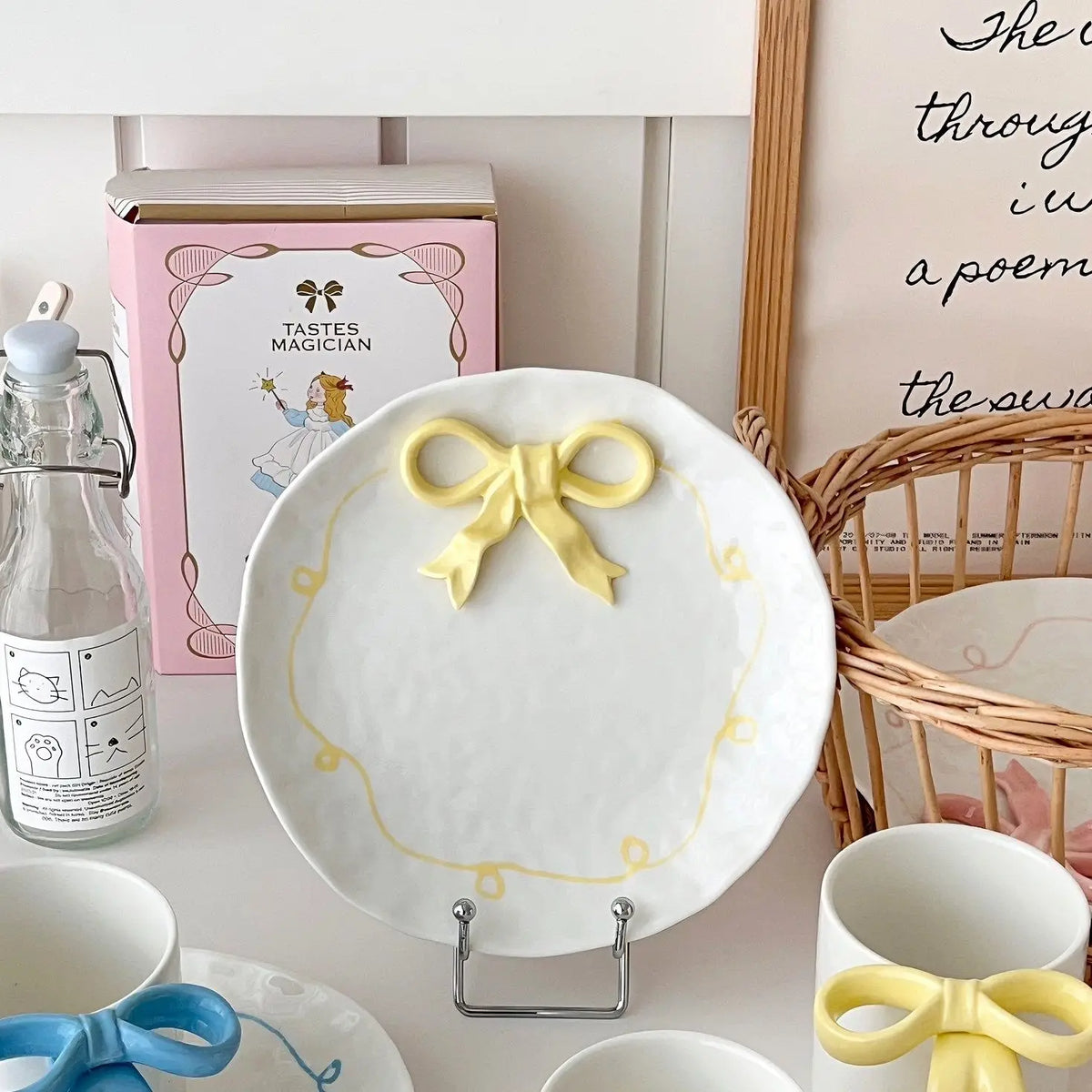 Nordic 3D Bow Cute Plate and Coffee Mug Hand-painted Ceramic Plate Ornament Sliving Bedroom Dining Table Snack Fruit Salad Plate